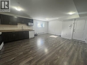 20385-20123 123 Ave in Maple Ridge, BC - Building Photo - Building Photo