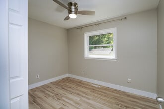 68 Palmer St in Brevard, NC - Building Photo - Building Photo