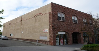 963-967 B St in Hayward, CA - Building Photo - Building Photo
