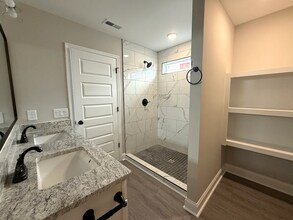 1055 Javier Dr in Springfield, TN - Building Photo - Building Photo