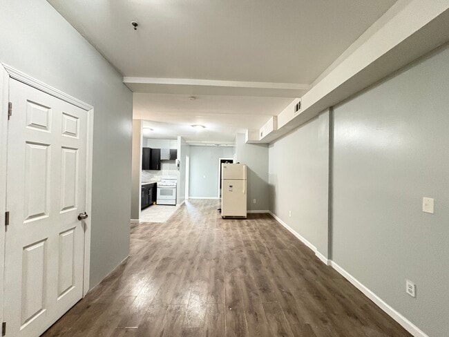 522 Central Ave, Unit 201 in Newark, NJ - Foto de edificio - Building Photo