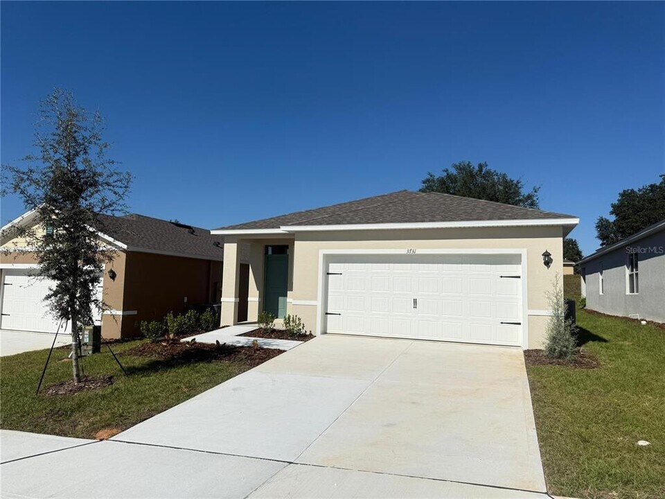 3731 POINT SUR Ct in Davenport, FL - Building Photo
