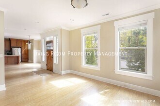 2635 NE Sumner St in Portland, OR - Building Photo - Building Photo