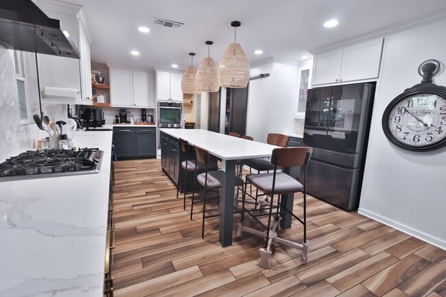 16322 Southampton Dr in Spring, TX - Building Photo - Building Photo