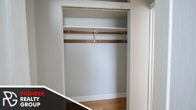 2825 N Burling St, Unit 2827 North BURLING, #2827 in Chicago, IL - Building Photo - Building Photo