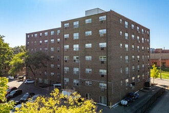 310 Oak in Cincinnati, OH - Building Photo - Building Photo