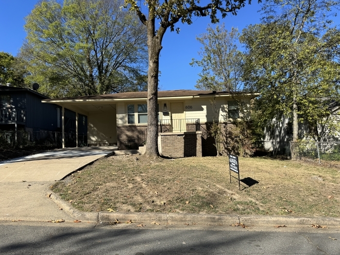 606 S Maple St in Little Rock, AR - Building Photo