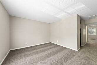 Center Pointe Landings in Center Point, AL - Building Photo - Building Photo