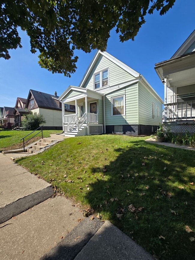 property at 3211 N 15th St