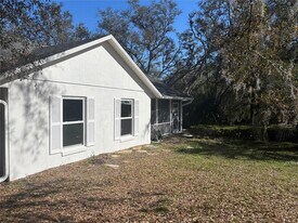 201 E Baker St in Minneola, FL - Building Photo