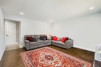 9008 Skokie Blvd in Skokie, IL - Building Photo - Building Photo