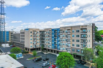 Midtown 205 in Charlotte, NC - Foto de edificio - Building Photo