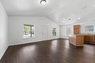 1470 Windle St in Jacksonville, FL - Foto de edificio - Building Photo