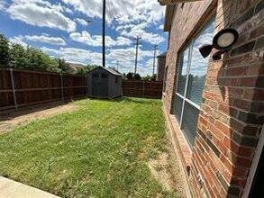 9904 Sourwood Dr in Fort Worth, TX - Building Photo - Building Photo