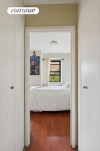 39-60 54th Street B3 in Queens, NY - Foto de edificio - Building Photo