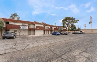 5440 S Swenson St in Las Vegas, NV - Building Photo