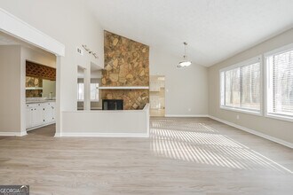 749 Post Rd Ln in Stone Mountain, GA - Building Photo - Building Photo