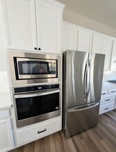 3993 Cavestri Cir in Pleasanton, CA - Building Photo - Building Photo