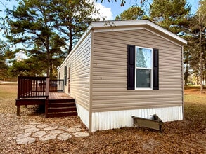 130 S Blackberry Cir in Kathleen, GA - Building Photo - Building Photo