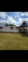 1003 Elm St in Wilkesboro, NC - Building Photo