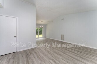 7230 Newell Acres Dr in Charlotte, NC - Building Photo - Building Photo