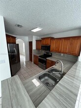 20471 SW 1st St in Pembroke Pines, FL - Building Photo - Building Photo