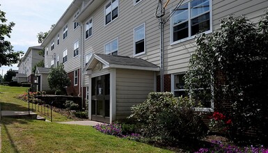 Maplehurst Apartments in Dartmouth, NS - Building Photo - Building Photo