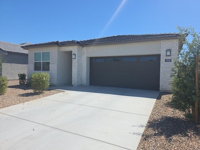 18589 W Smoketree Dr, Unit 3104-F in Surprise, AZ - Foto de edificio - Building Photo