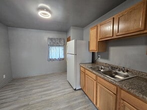 612 Hamlin St in Gary, IN - Building Photo - Building Photo