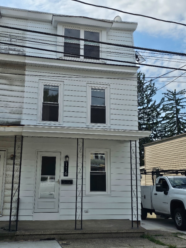 property at 116 E Liberty St