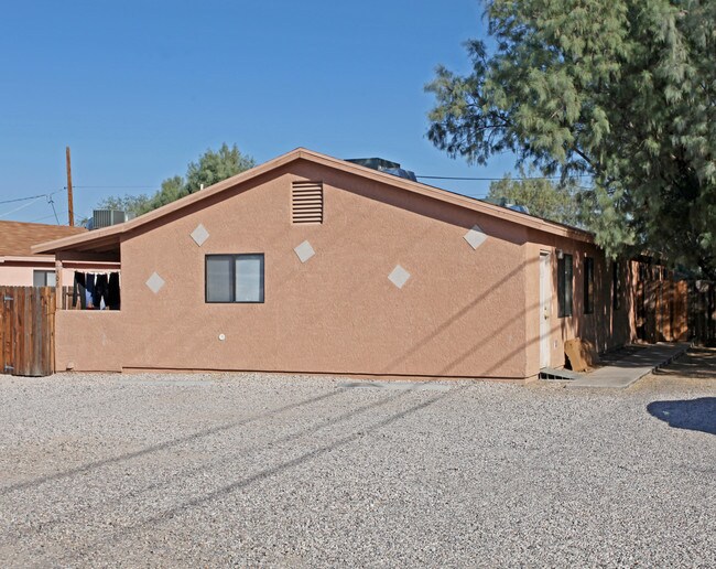 506 N Iroquois Ave in Tucson, AZ - Building Photo - Building Photo