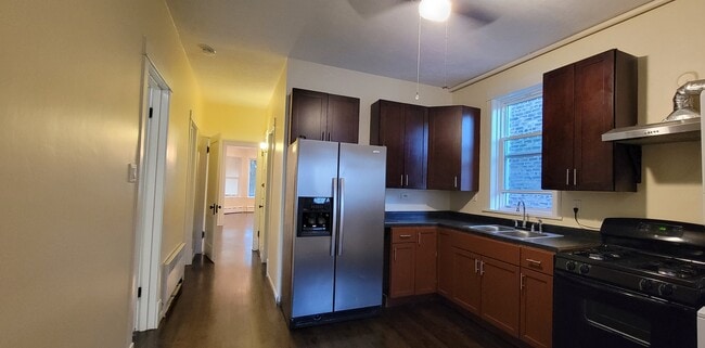 4445 W Altgeld St in Chicago, IL - Building Photo - Building Photo