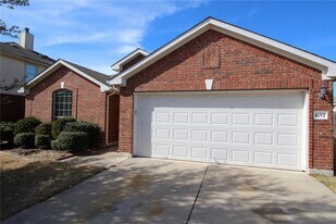 107 Inman Dr in Hutto, TX - Building Photo