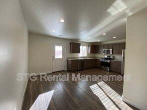 1664 N Dixie Downs Rd in Saint George, UT - Building Photo - Building Photo