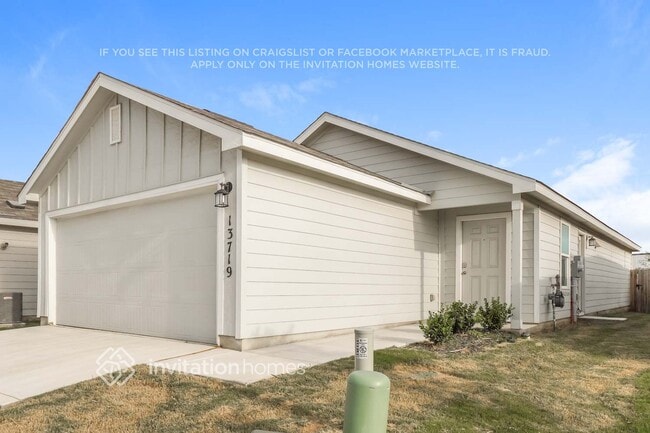 13719 Bucket Way in San Antonio, TX - Building Photo - Building Photo