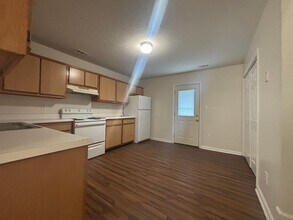 1111 Pueblo Dr in Jacksonville, NC - Building Photo - Building Photo