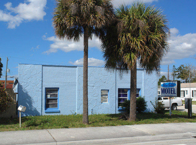 Blue Sky Motel in Pompano Beach, FL - Building Photo - Building Photo