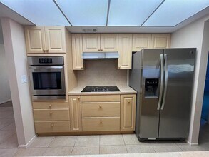 3710 Wilkinson Rd in Sarasota, FL - Building Photo - Building Photo