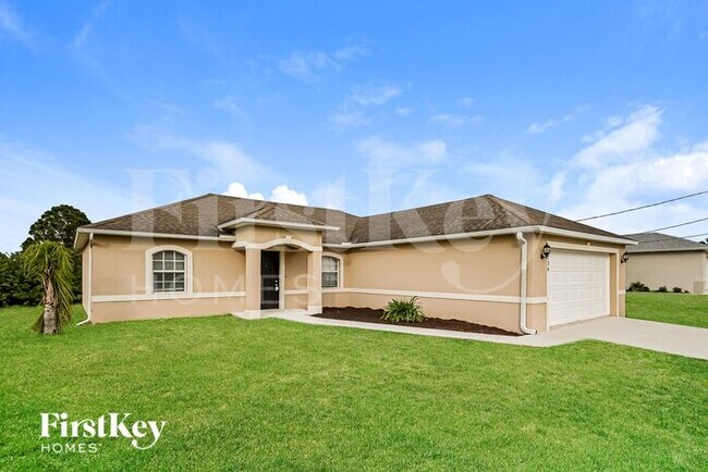 3734 11th St W in Lehigh Acres, FL - Building Photo - Building Photo