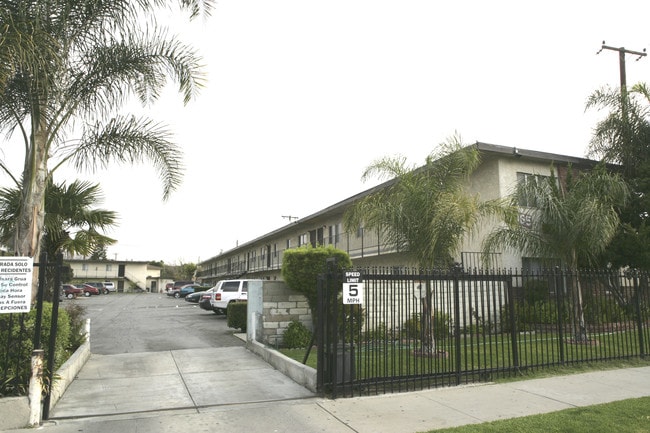 La Ter Apartments in Norwalk, CA - Building Photo - Building Photo