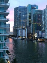888 Brickell Key Dr, Unit 804 in Miami, FL - Building Photo