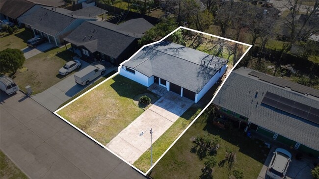 property at 3727 Prudence Dr