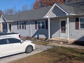 138 Crestview Dr, Unit A in Franklin, KY - Building Photo