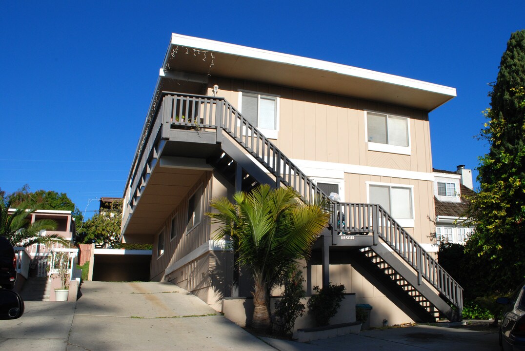 33891 Olinda Dr in Dana Point, CA - Building Photo