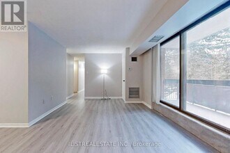 1200 Bridletowne Cir in Toronto, ON - Building Photo - Building Photo