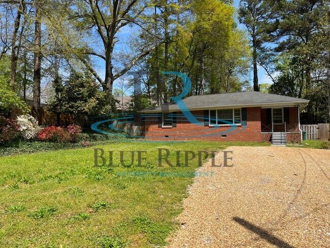 1015 Bank St SE