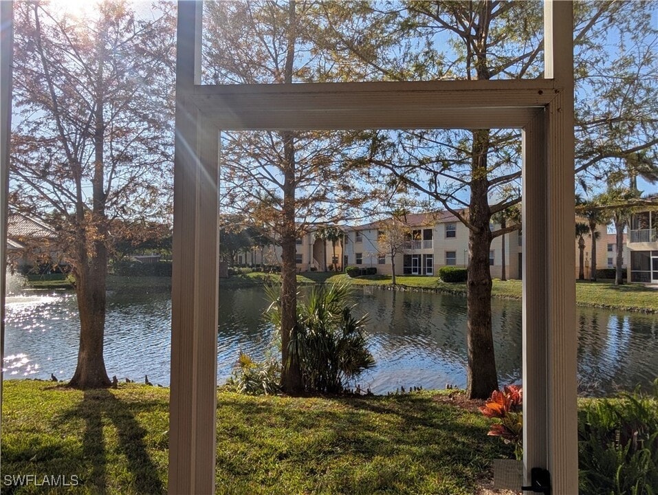 15420 Bellamar Cir, Unit 3113 in Ft. Myers, FL - Building Photo