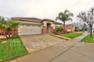 4130 Borderlands Dr in Rancho Cordova, CA - Building Photo - Building Photo