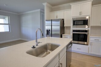 102 Clift Crk Dr in Madison, AL - Building Photo - Building Photo