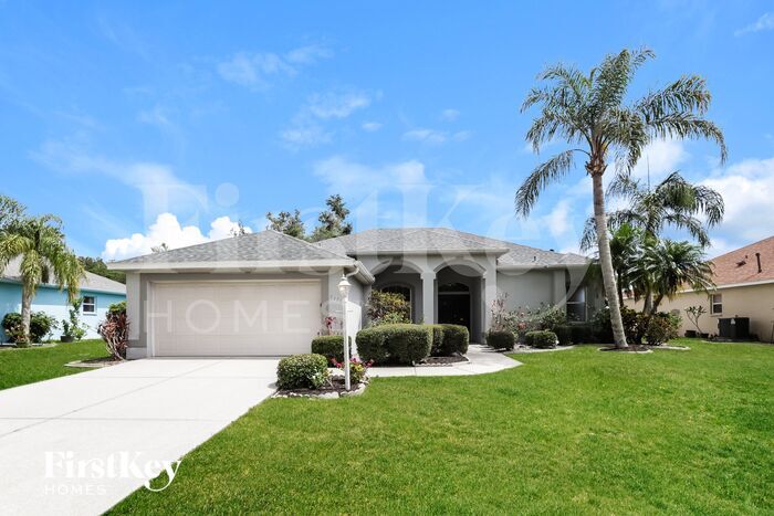 7324 Linden Ln in Sarasota, FL - Building Photo
